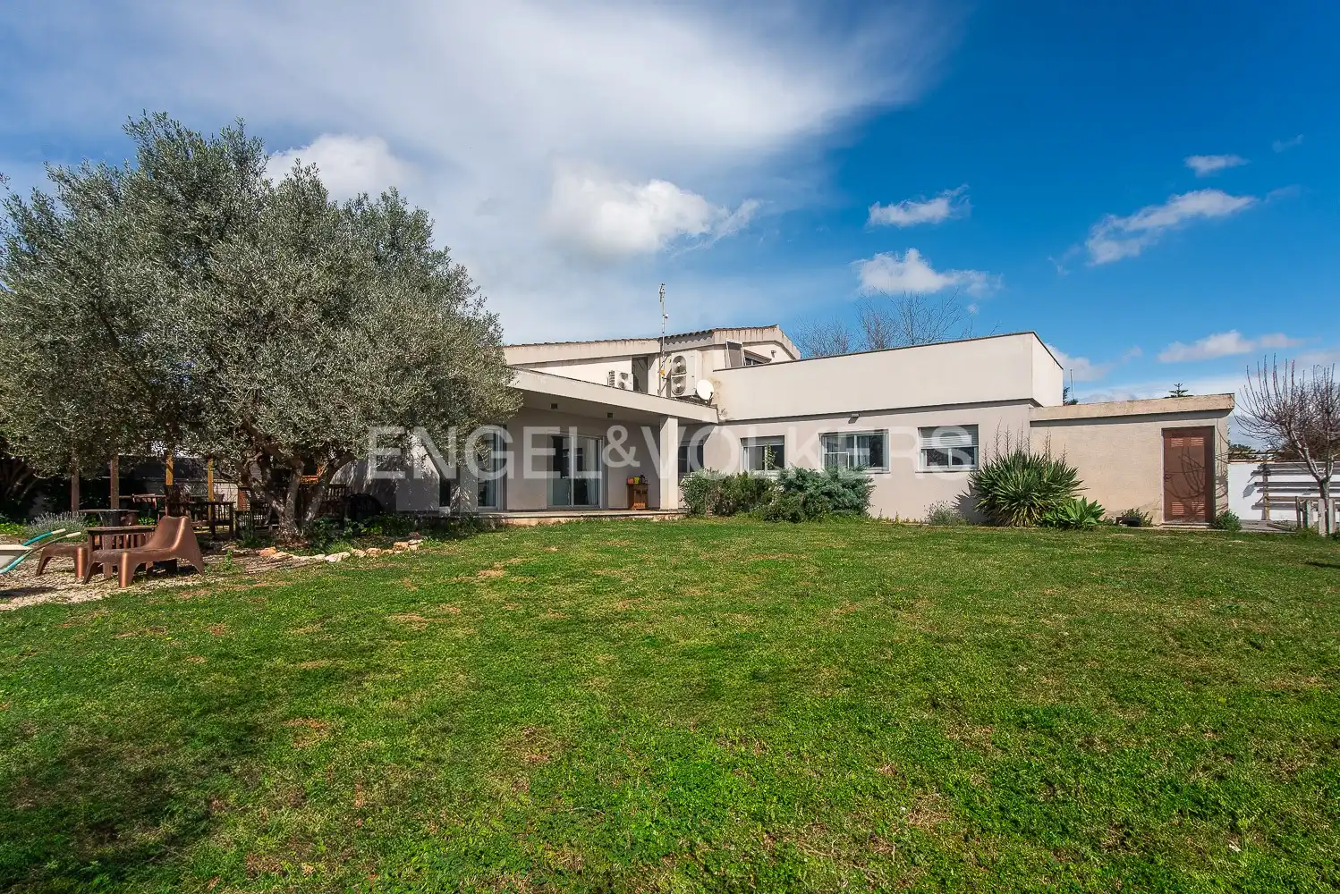 Houses for sale in Vinaròs  with Air Conditioner, Heating and Private garden