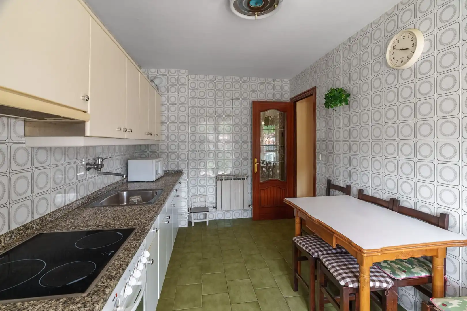 Küche von Wohnung zum Verkauf in Ibarra mit Heizung, Abstellraum und Möbliert