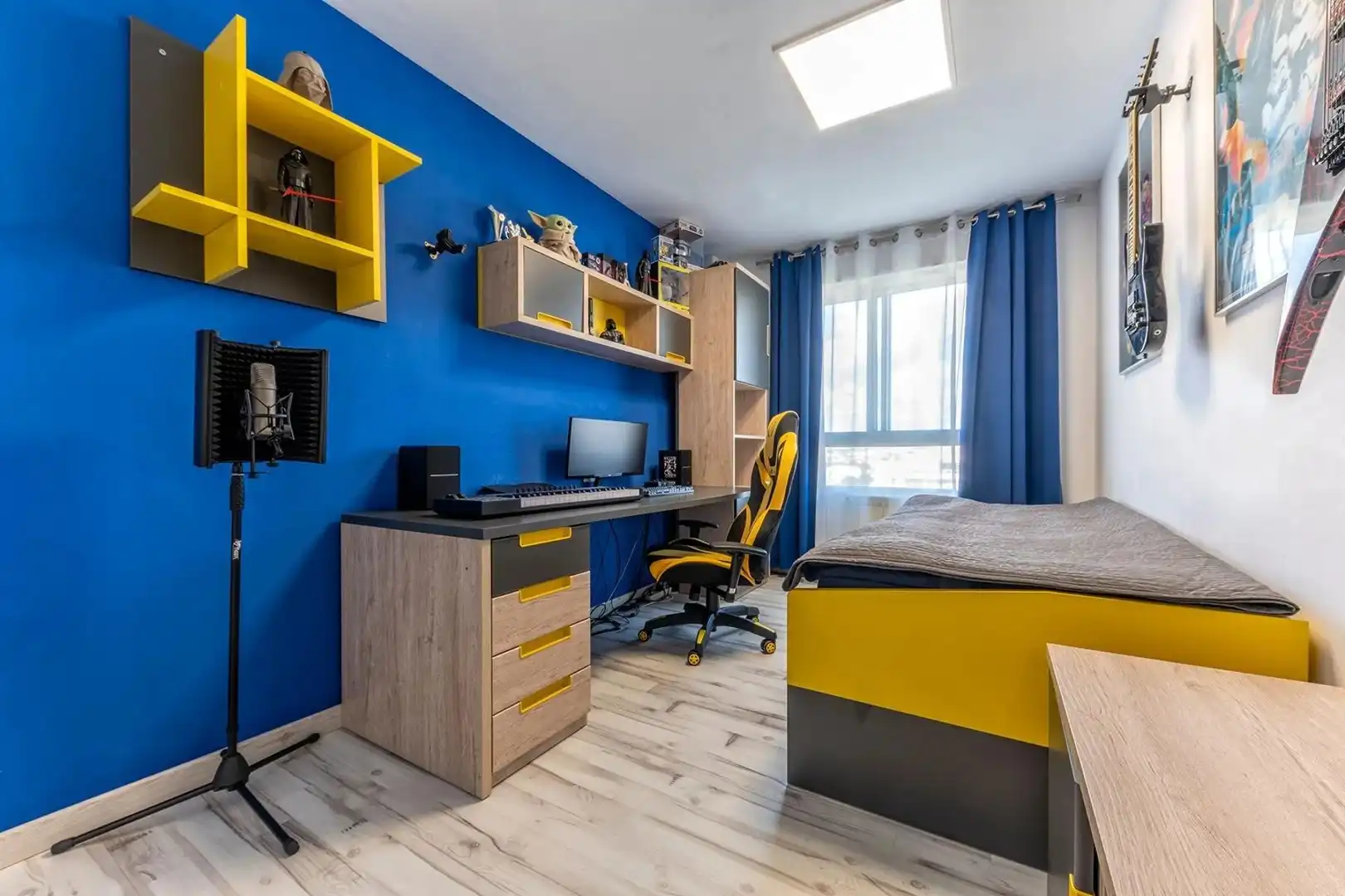 Schlafzimmer von Dachboden zum Verkauf in Alicante / Alacant mit Klimaanlage, Heizung und Terrasse