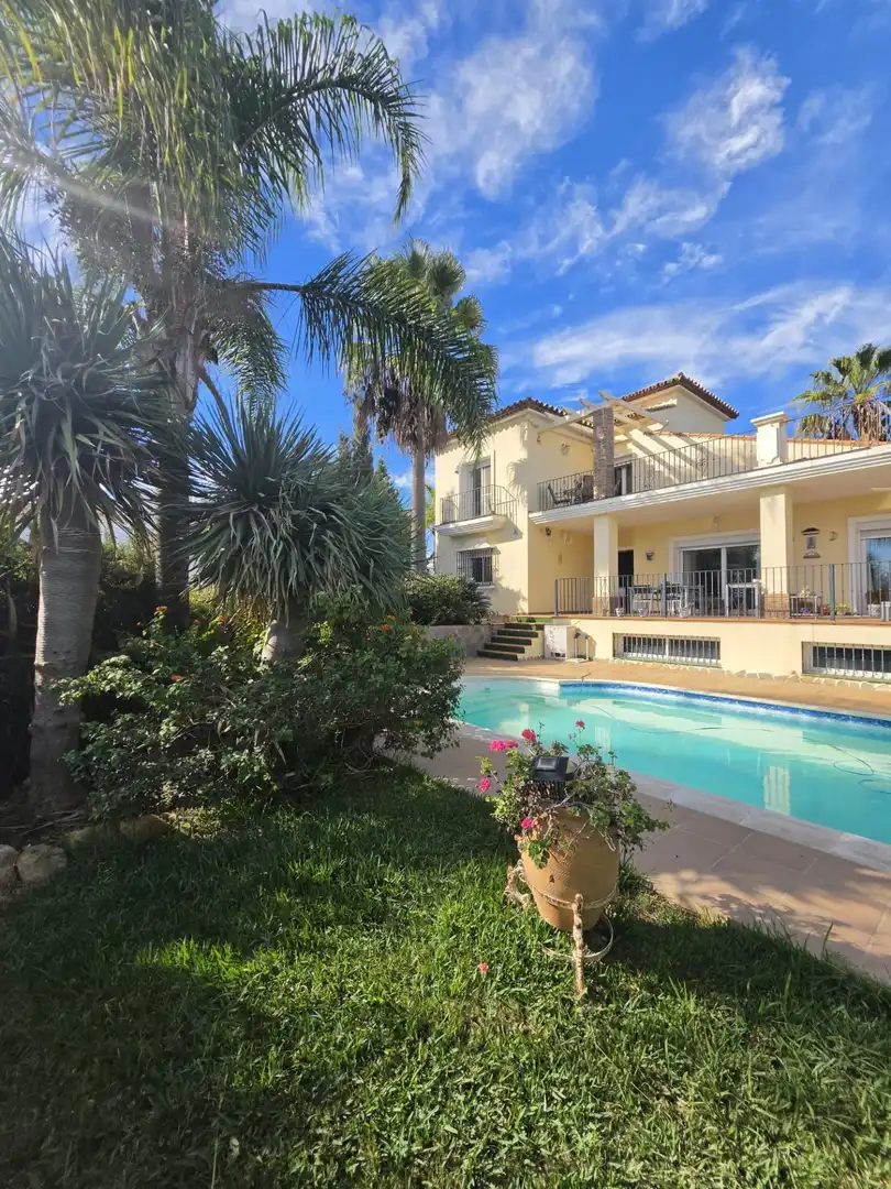 Vista exterior de Casa o chalet en venta en Casares