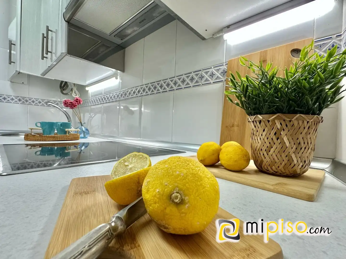 Kitchen of Flat for sale in Laredo  with Furnished
