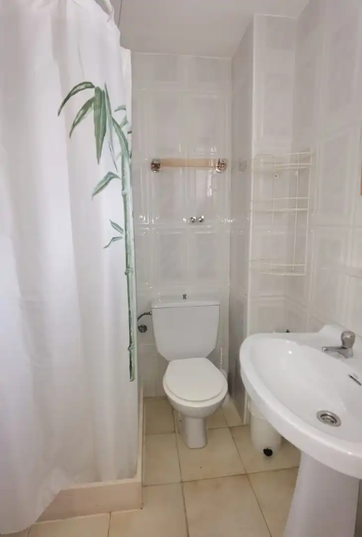 Bany de Edifici en venda en La Antilla
