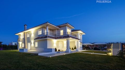 Foto 3 de Casa o xalet en venda a Calle Alemania, 11, Laguna de Duero, Valladolid