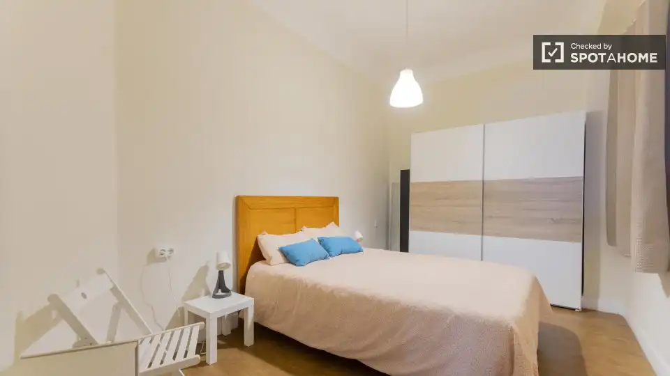 Appartement avec terrasse à louer à Extramurs