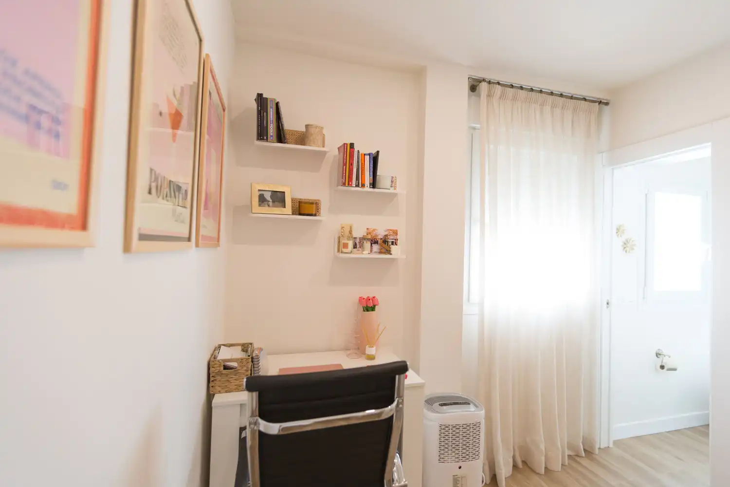 Bedroom of Apartments for sale in Marbella  with Air Conditioner, Terrace and Furnished