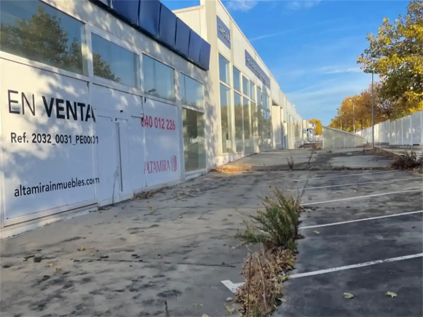 Vista exterior de Nau industrial de lloguer en  Logroño