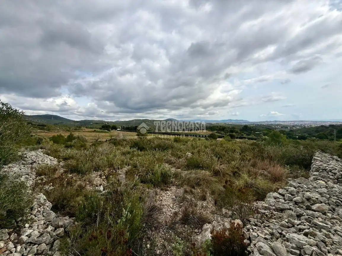 Land for sale in Vilanova i la Geltrú