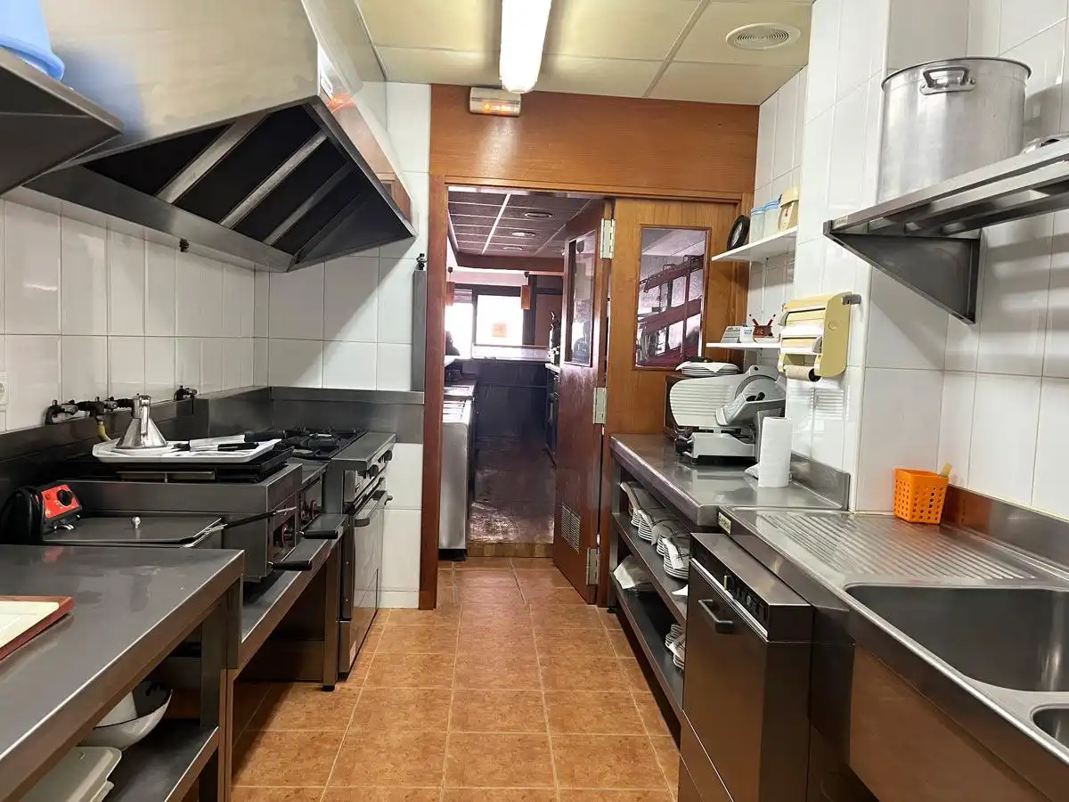Cocina de Local en venta en Santa Margarida de Montbui con Aire acondicionado y Amueblado