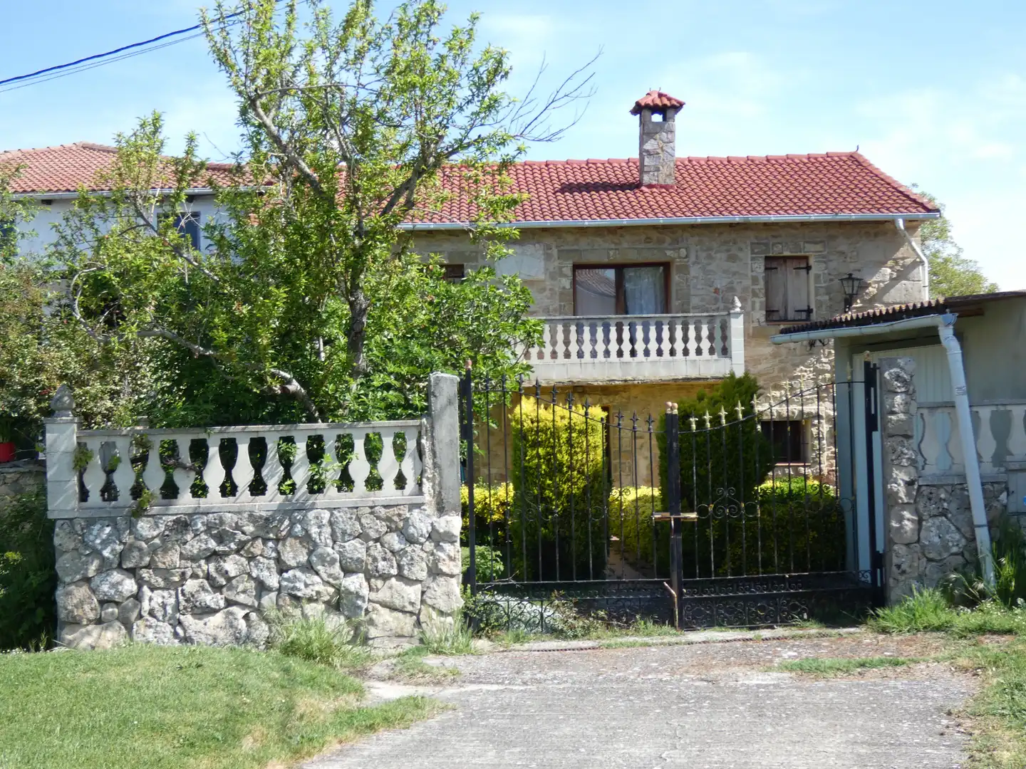 Außenansicht von Haus oder Chalet zum Verkauf in Villarcayo de Merindad de Castilla la Vieja mit Heizung, Privatgarten und Möbliert