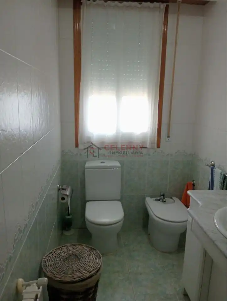 Bathroom of Houses for sale in Toén  with Heating, Private garden and Terrace