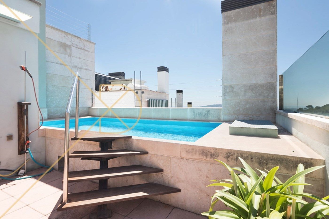 Piscina de Casa o xalet en venda en  Barcelona Capital amb Aire condicionat, Calefacció i Parquet