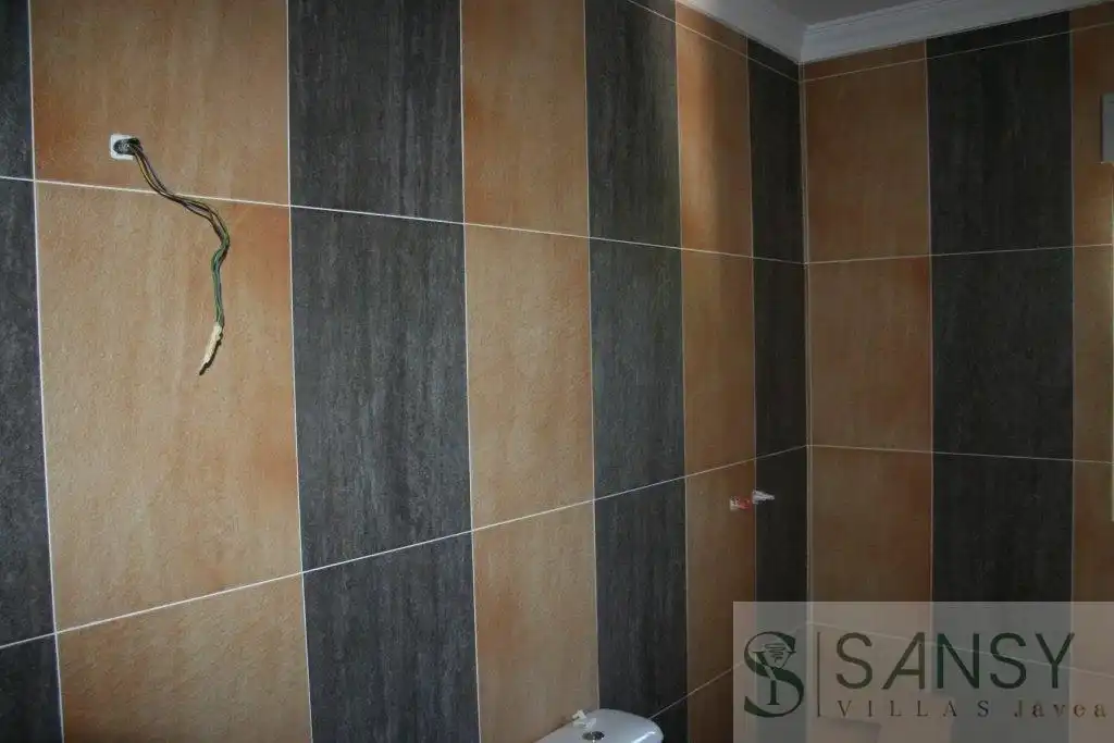 Bathroom of Houses for sale in Jávea / Xàbia  with Air Conditioner, Heating and Storage room