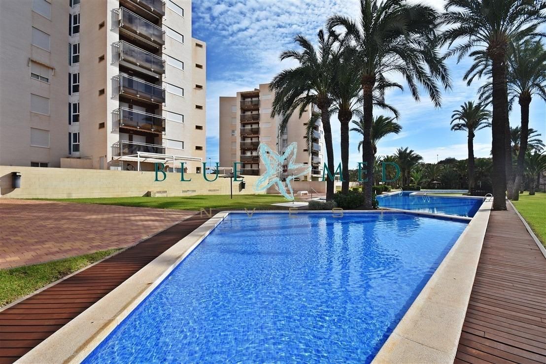 Piscina de Apartament en venda en Cartagena amb Aire condicionat, Terrassa i Traster