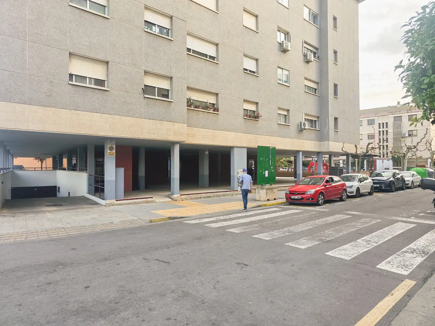 Parkplatz von Garage zum Verkauf in Utebo