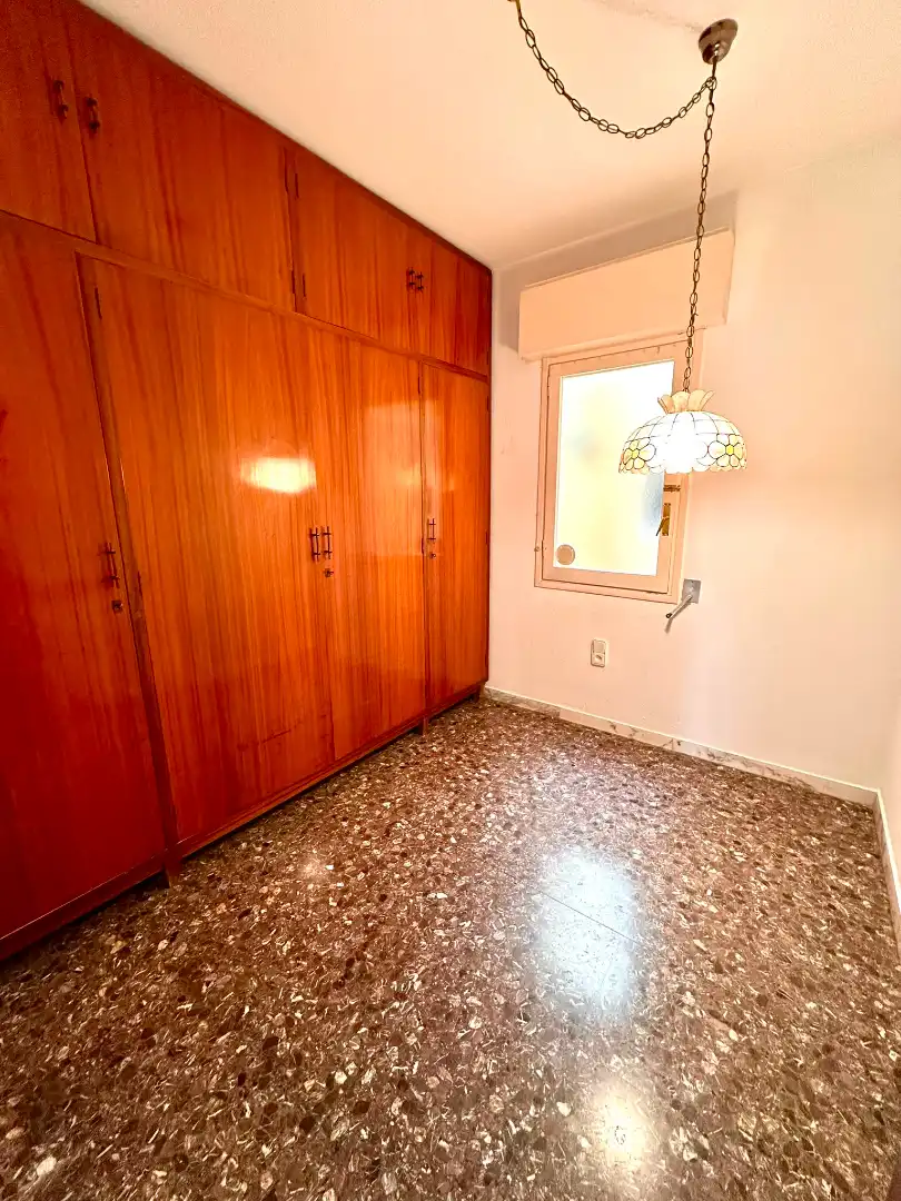 Dormitori de Pis en venda en Barcelona amb Calefacció, Moblat i Forn