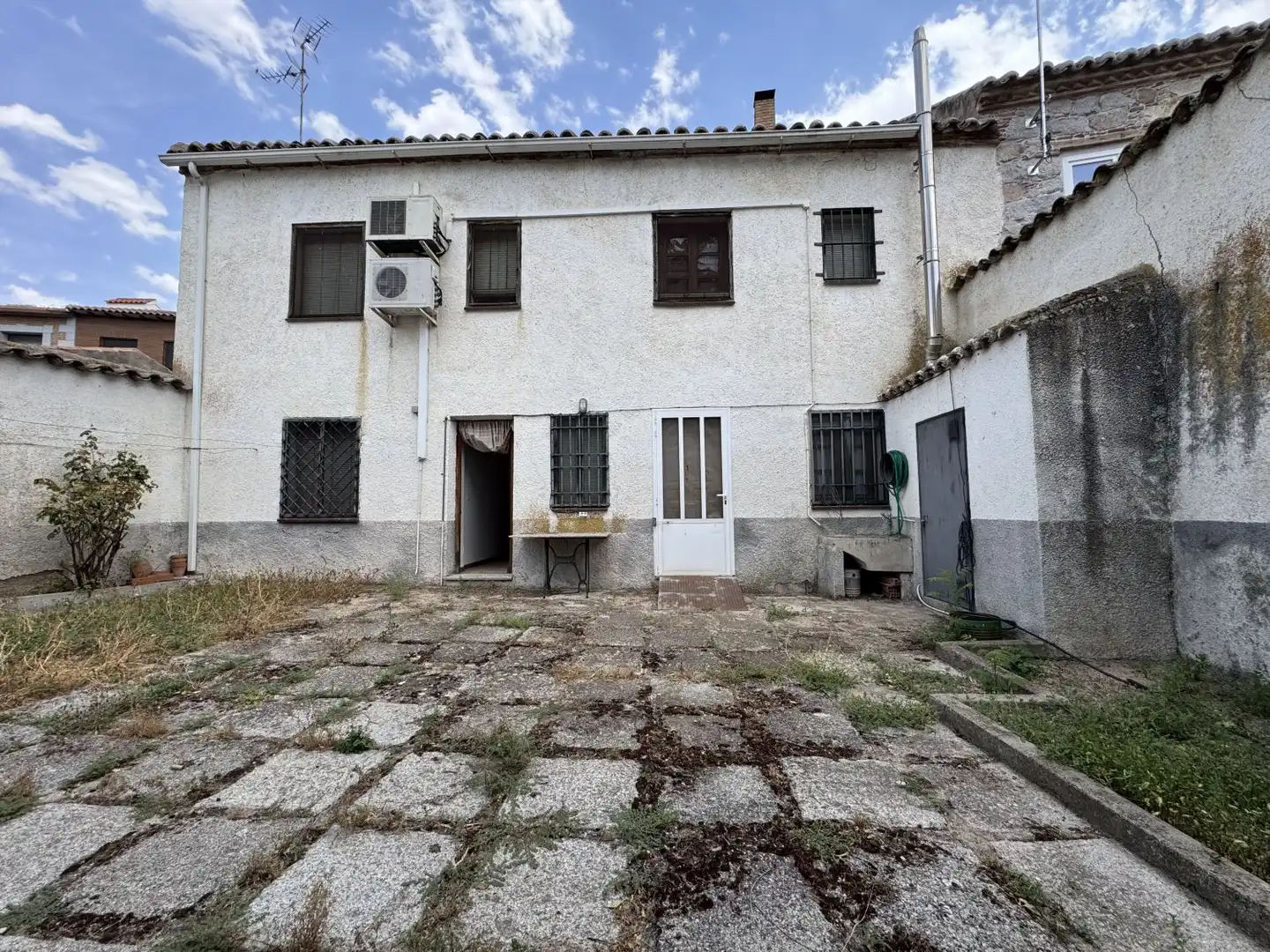 Vista exterior de Casa o xalet en venda en Las Ventas Con Peña Aguilera amb Calefacció