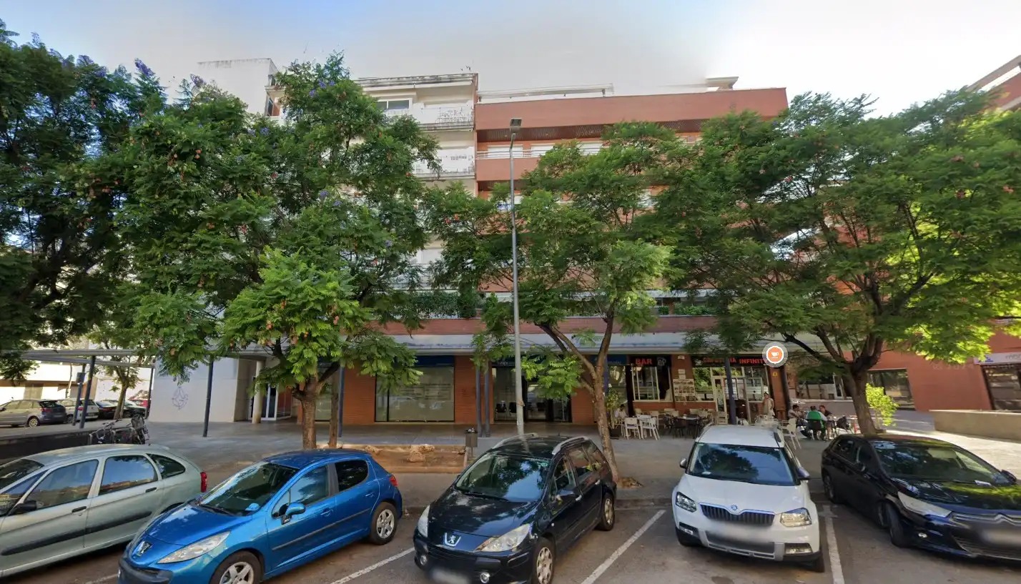 Business premises for sale in Carrer del Pare Garí 22, imagen 2