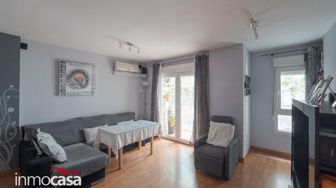 Foto 2 de Piso en venta en Asturias, 33, Barrio de Zaidín, Granada Capital