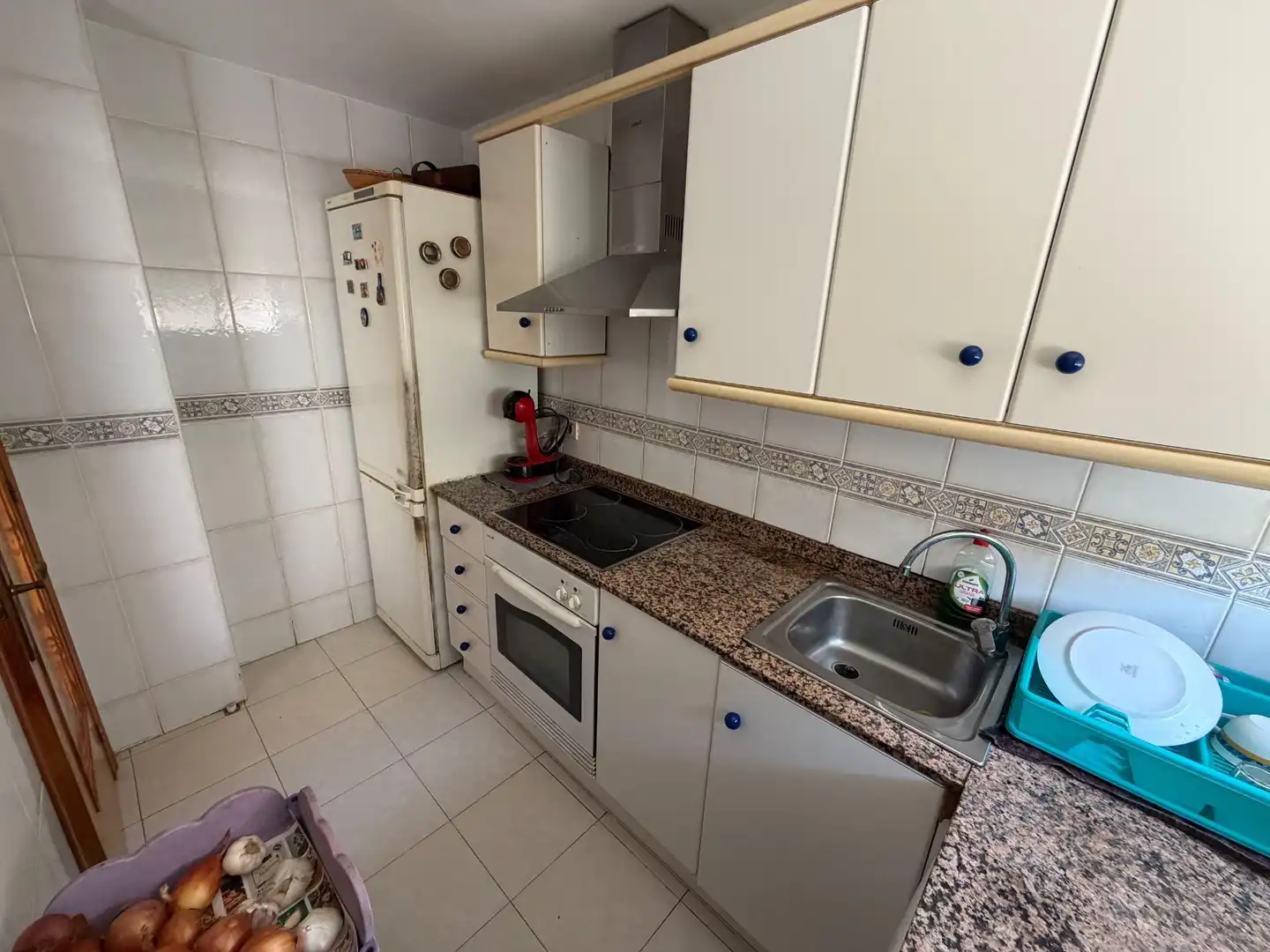 Kitchen of Flat for sale in Oropesa del Mar / Orpesa  with Air Conditioner, Furnished and Balcony