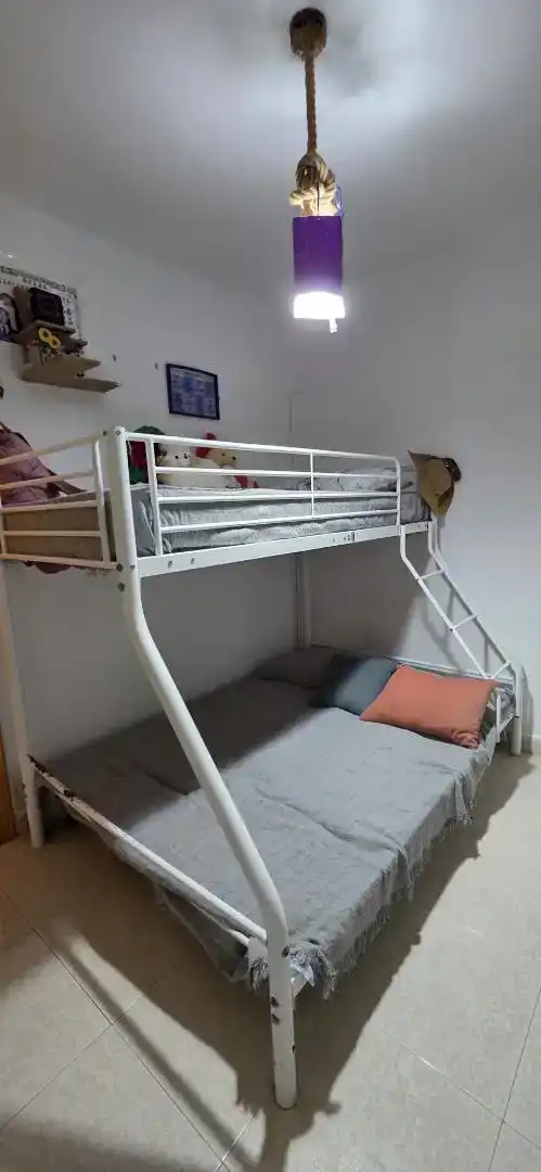Schlafzimmer von Einfamilien-Reihenhaus zum Verkauf in Vélez-Málaga mit Klimaanlage