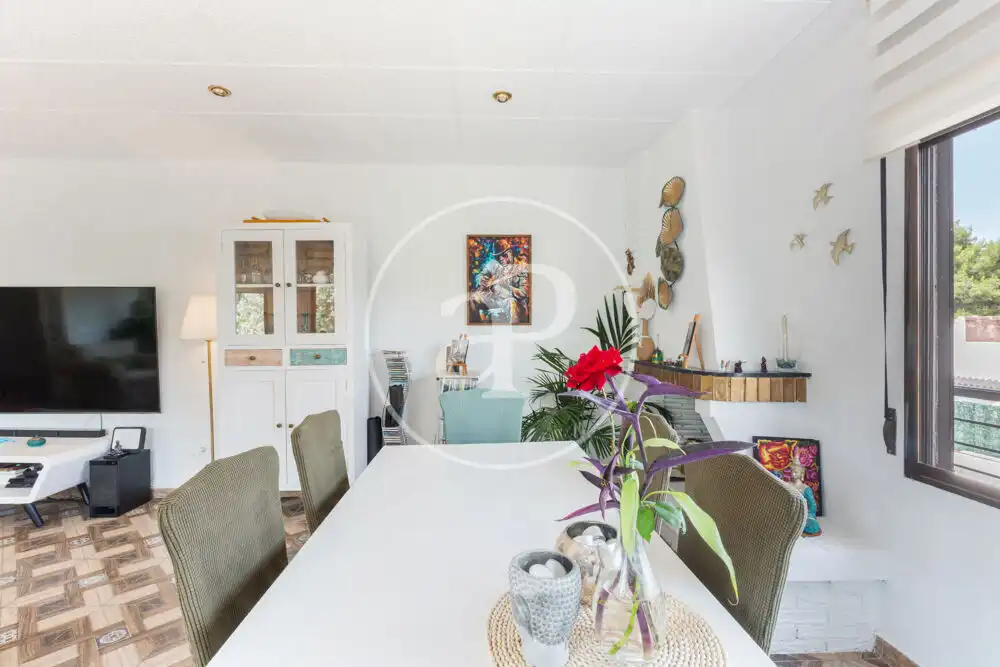 Comedor de Casa o chalet en venta en Chiva con Aire acondicionado, Calefacción y Jardín privado