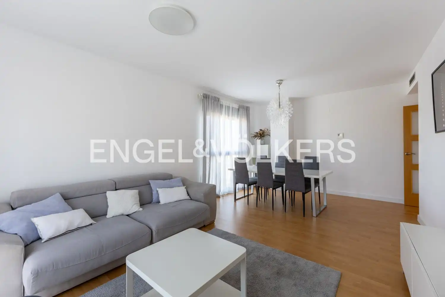 Living room of Flat for rent in Castellón de la Plana / Castelló de la Plana  with Air Conditioner, Heating and Storage room
