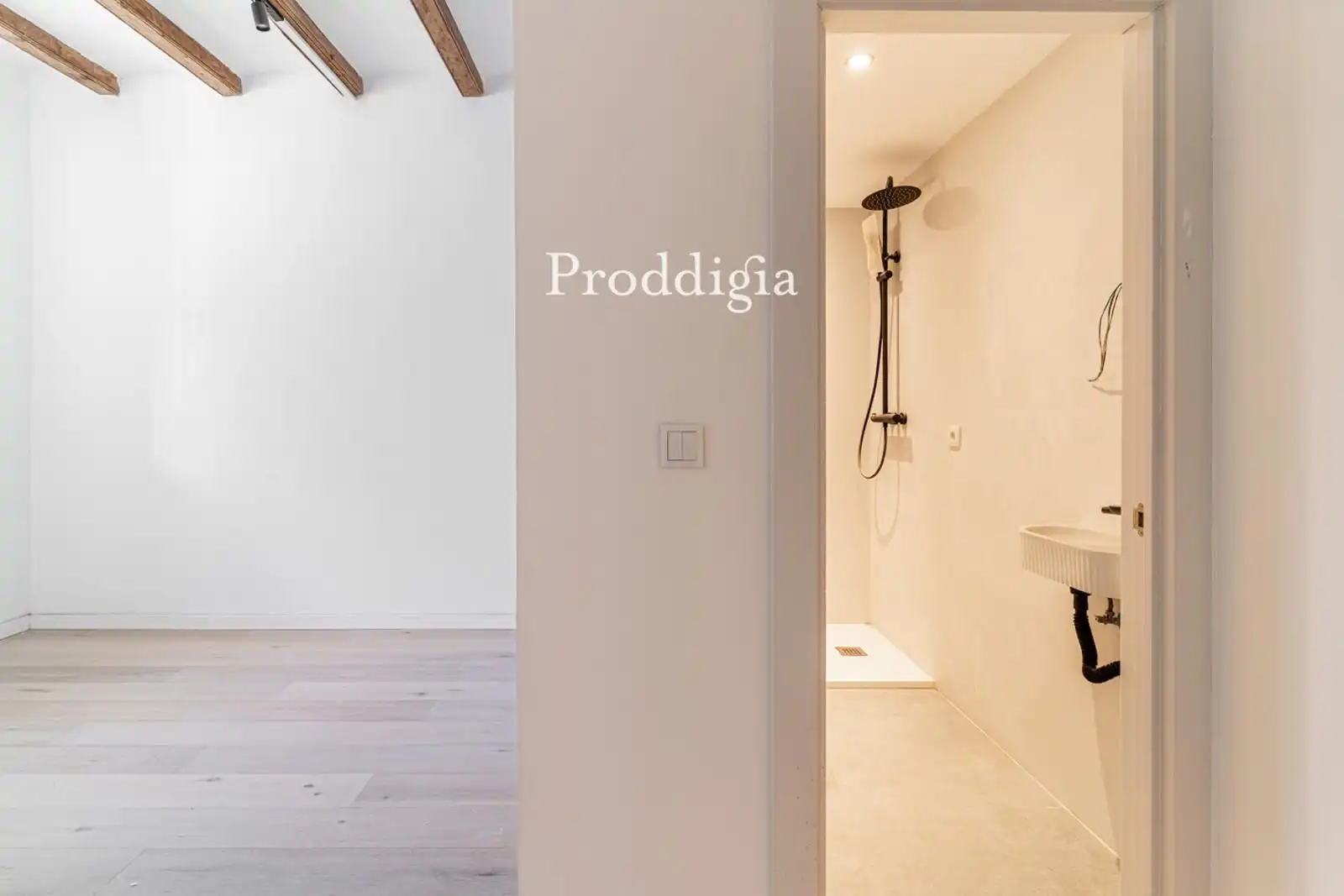 Habitación de Dúplex en venta en Barcelona con Aire acondicionado, Calefacción y Terraza