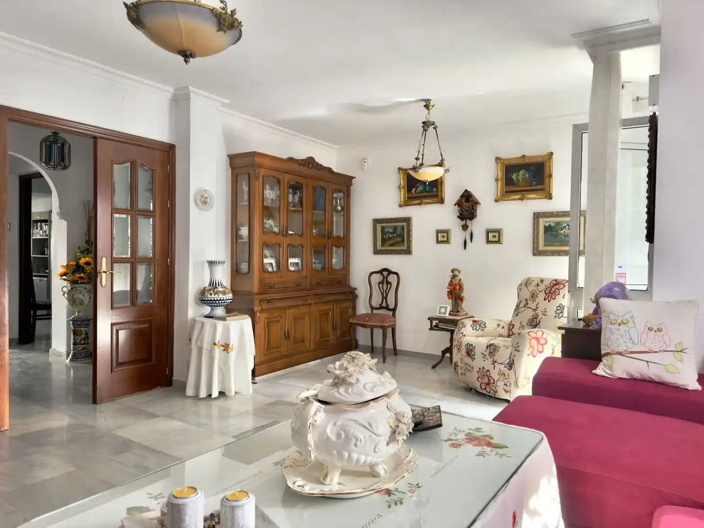 Sala d'estar de Casa o xalet en venda en Mairena del Aljarafe amb Aire condicionat, Calefacció i Terrassa