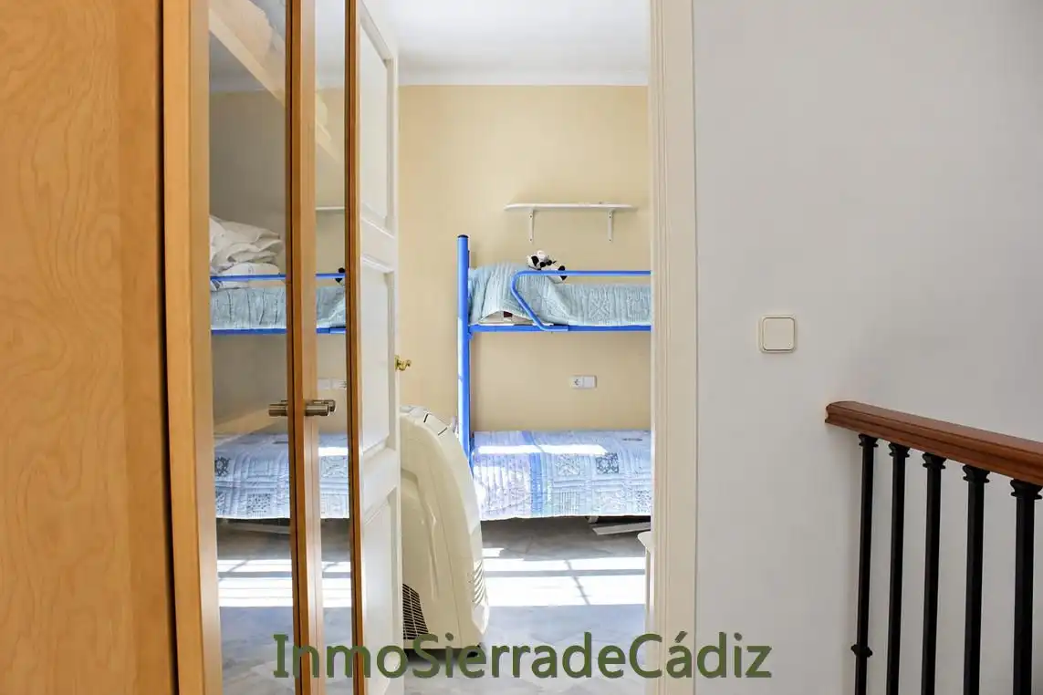 Dormitori de Casa o xalet en venda en Zahara, Cádiz