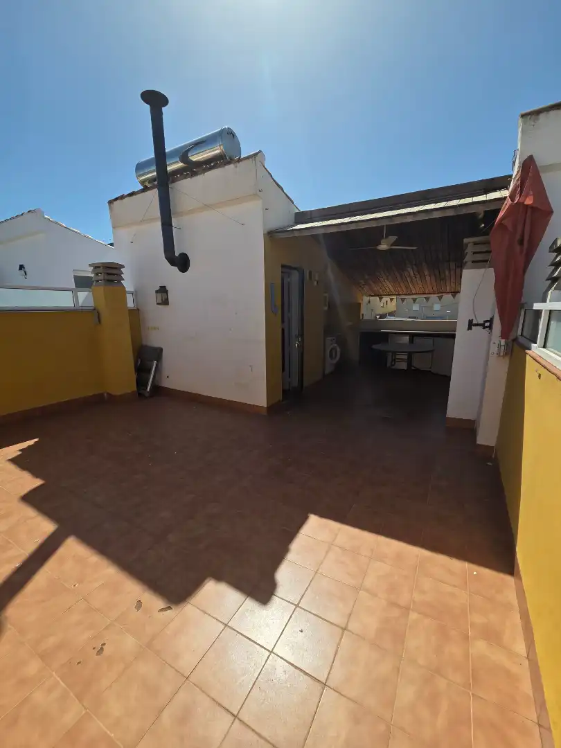 Reihenhaus mit Terrasse zum Verkauf in Calle Grecia, imagen 40