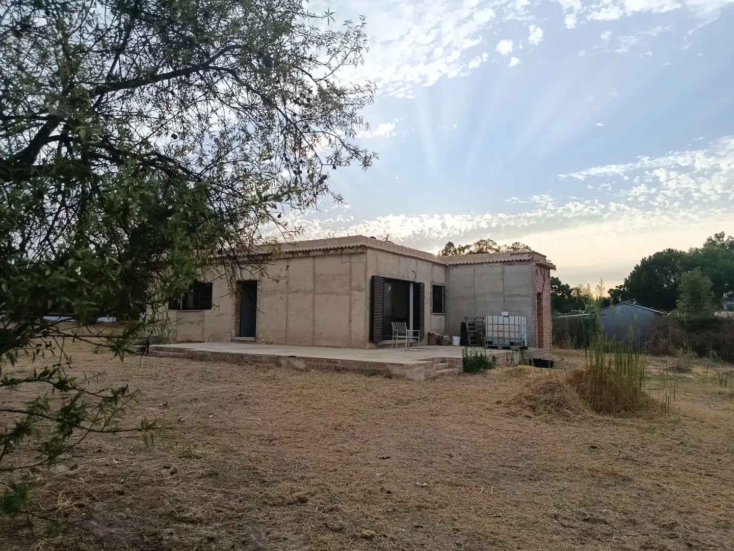 Vista exterior de Finca rústica en venda en Hinojos amb Terrassa