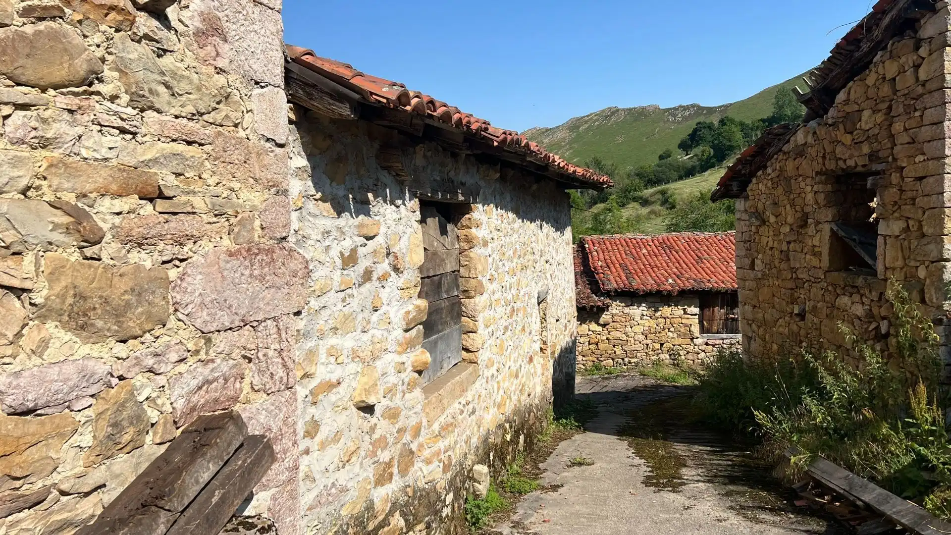 Exterior view of Houses for sale in Ponga