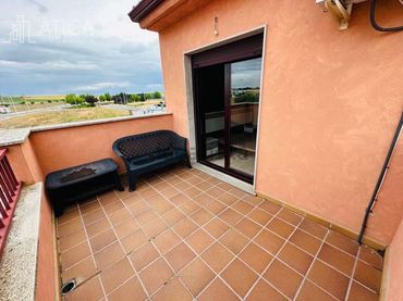 Maison mitoyenne avec piscine à louer à Moriscos