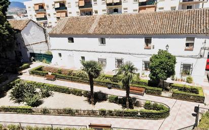 Vista exterior de Casa o xalet en venda en Marbella amb Terrassa i Balcó