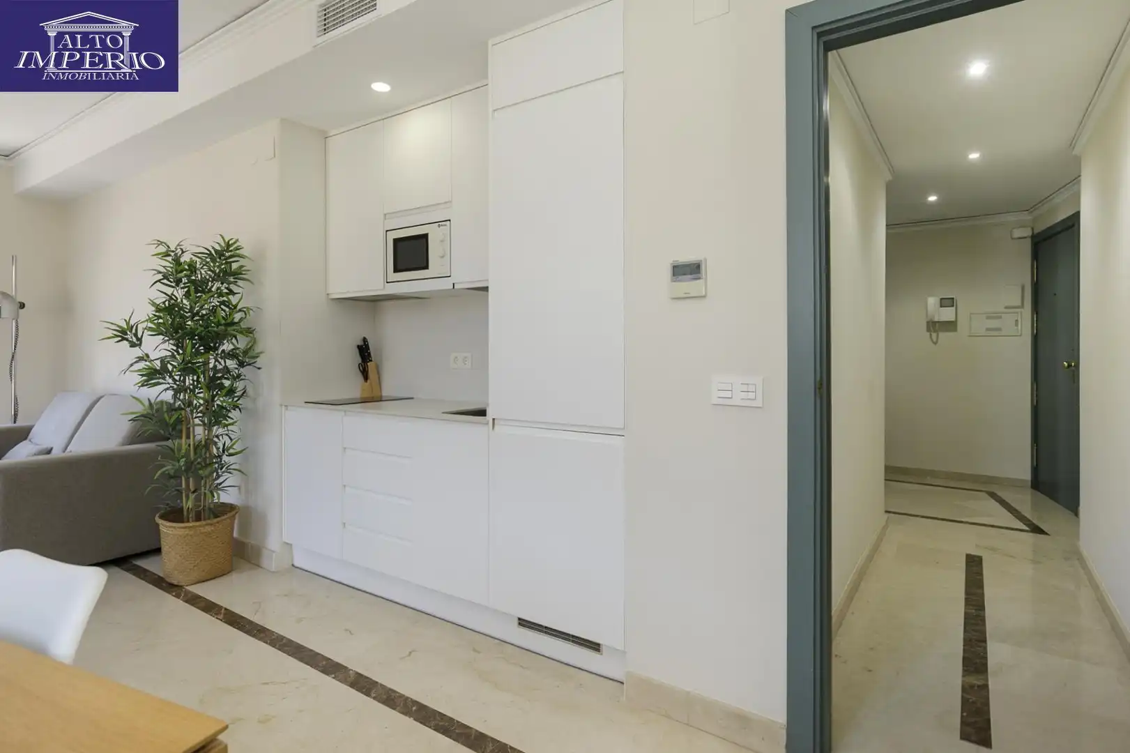 Apartamento con ascensor en venta en Calle Gran Vía de Colón #46 4º, imagen 5