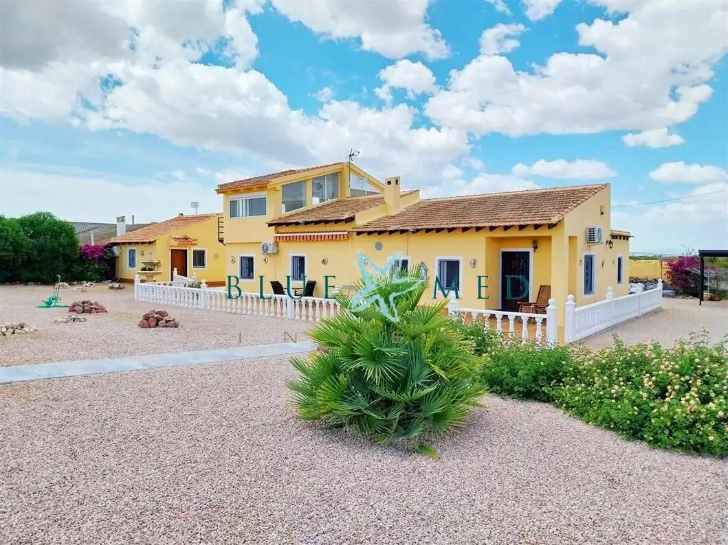 Vista exterior de Casa o chalet en venta en Alhama de Murcia con Aire acondicionado, Calefacción y Jardín privado