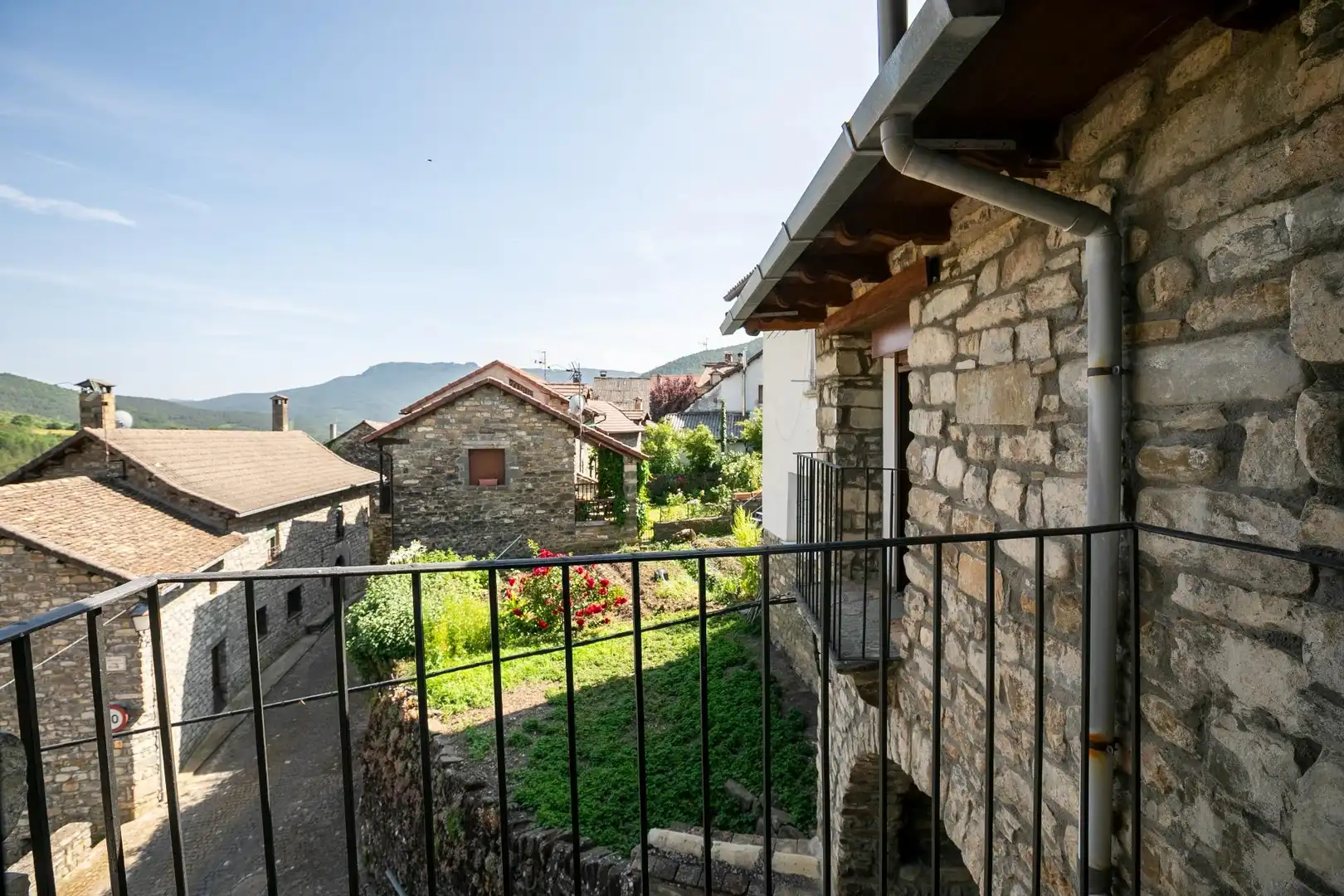 Terraza de Casa o chalet en venta en Aragüés del Puerto con Jardín privado, Terraza y Amueblado