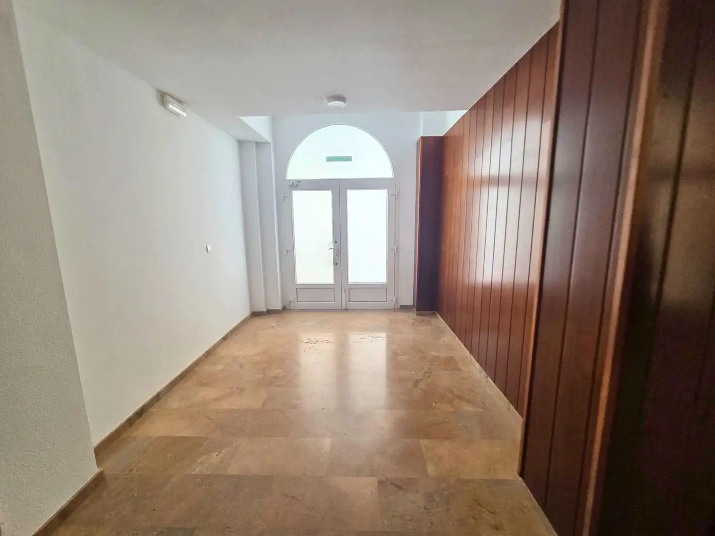 Wohnung zum Verkauf in La Manga del Mar Menor mit Klimaanlage, Heizung und Terrasse