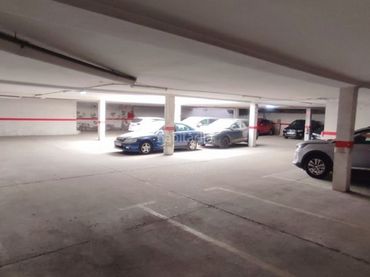 Einzelparkplatz zur Miete in Carrer de les Torres 11