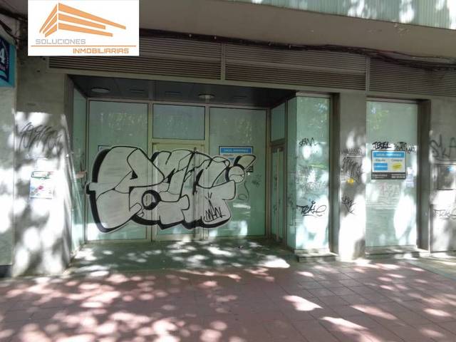 Local comercial en Venta en La Farola