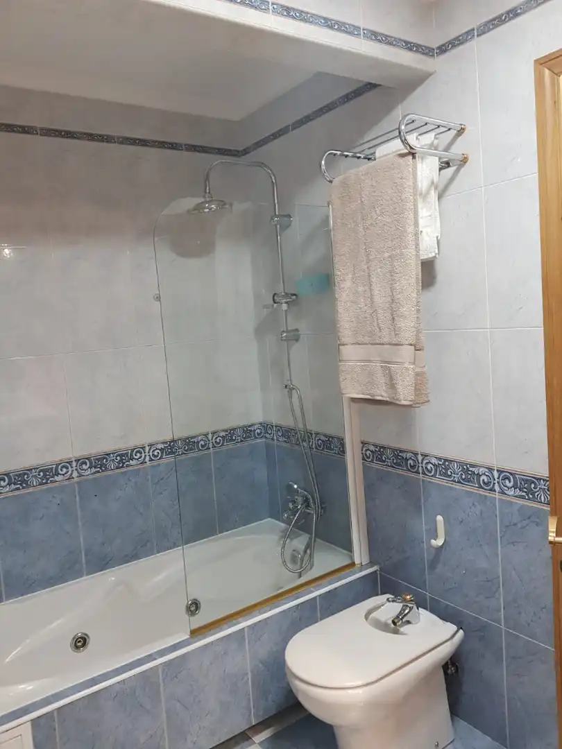 Baño de Ático en venta en Madrid con Aire acondicionado, Calefacción y Balcón