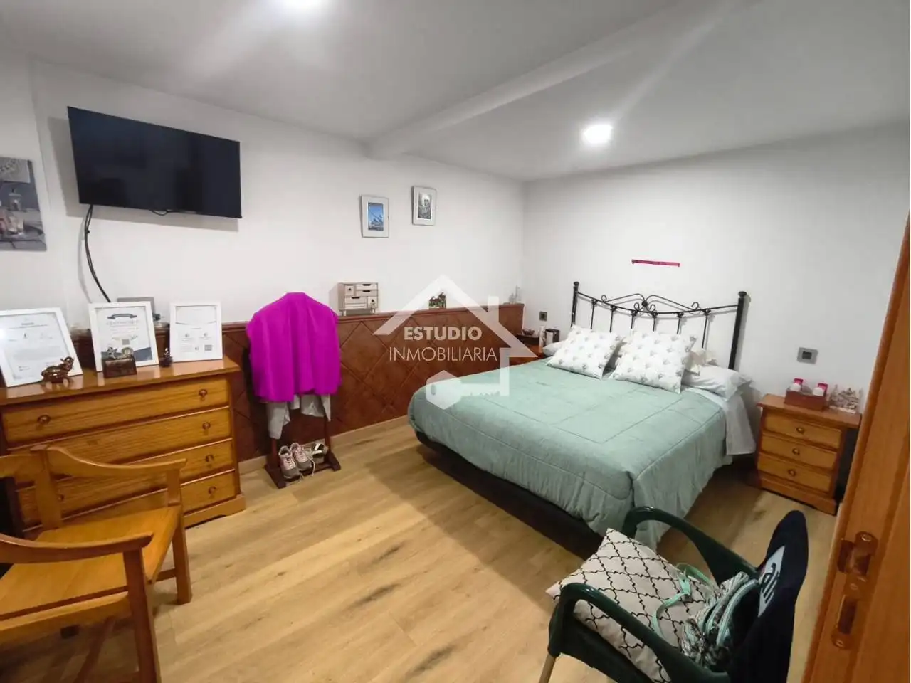 Houses for sale in Alesanco  with Heating, Private garden and Furnished