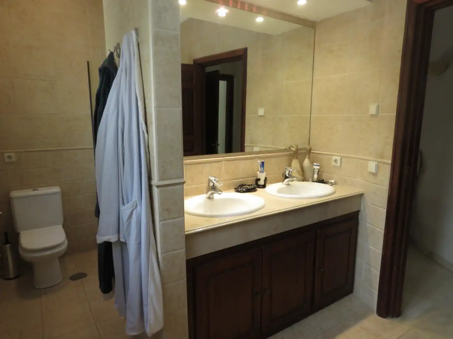 Baño de Casa o chalet en venta en Benahavís con Aire acondicionado, Calefacción y Jardín privado