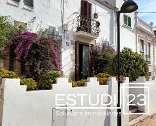Vista exterior de Casa adosada en venda en Argentona amb Calefacció i Jardí privat