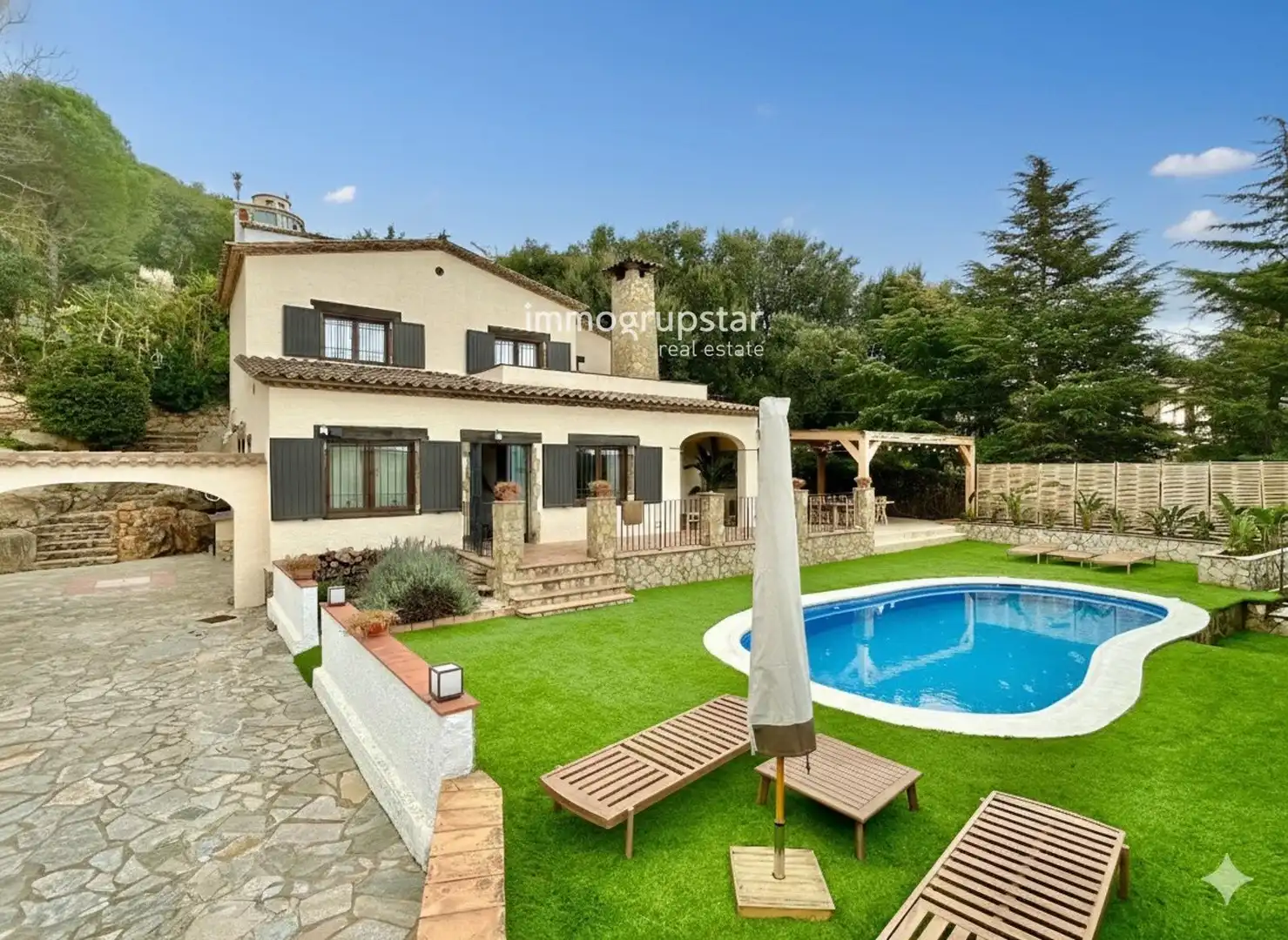 Vista exterior de Casa o xalet en venda en Calonge i Sant Antoni amb Aire condicionat, Calefacció i Terrassa