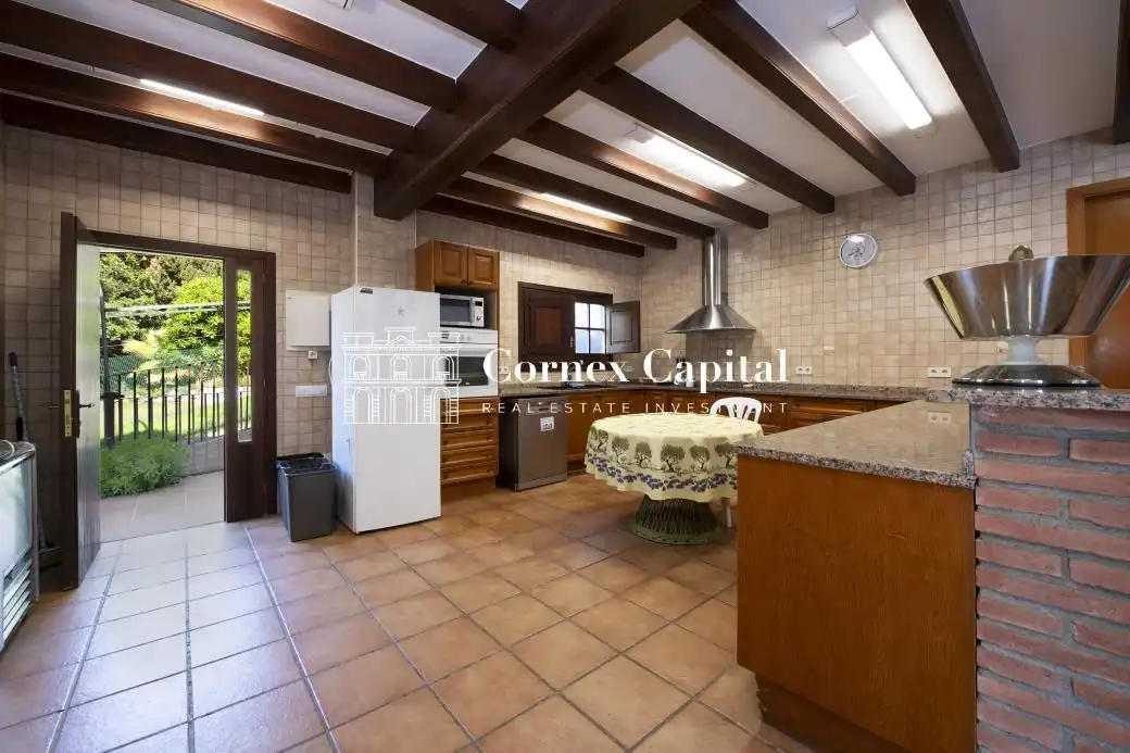 Küche von Country house zum Verkauf in Sant Andreu de Llavaneres mit Privatgarten, Terrasse und Schwimmbad