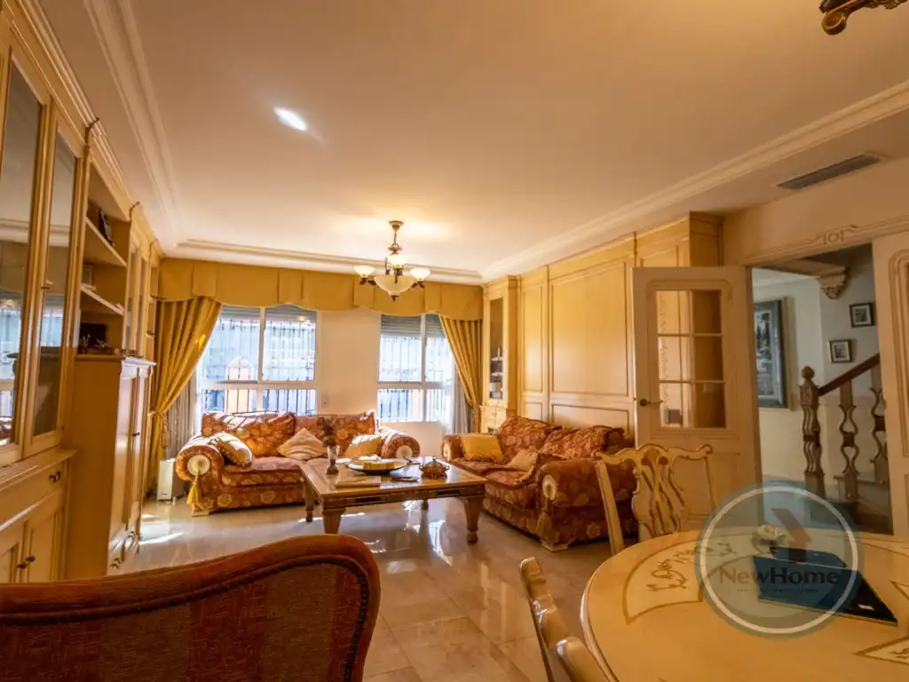 Casa adosada en venta en Crevillent