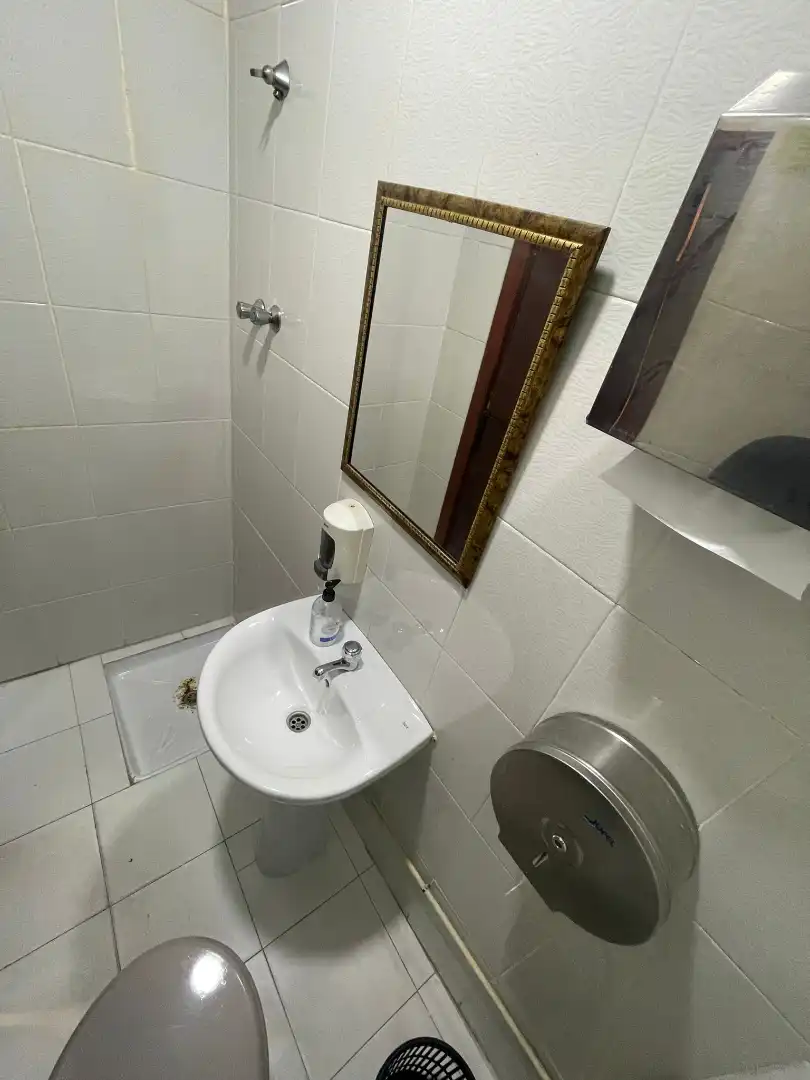 Local comercial en venda a Avenida Tomás Romero de Castilla, imagen 16