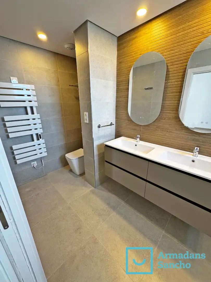 Bathroom of Attic for rent in Salou  with Air Conditioner, Heating and Storage room