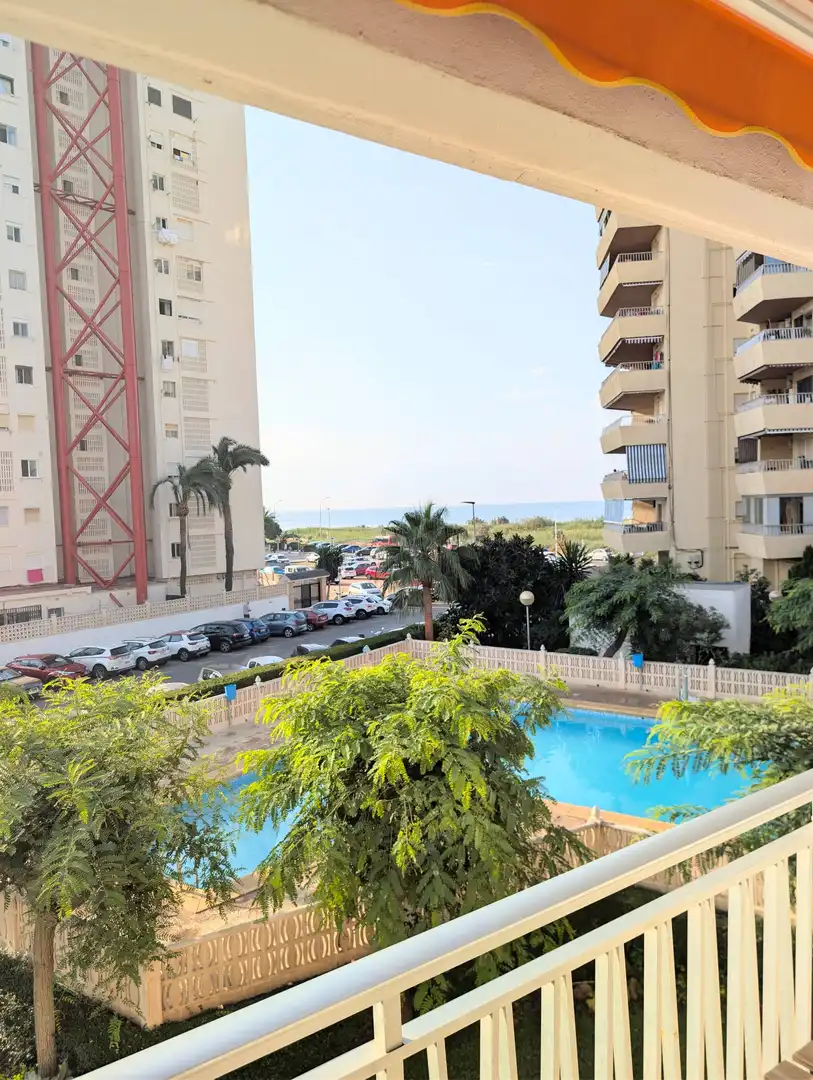 Apartamento con piscina en venta en CONSTITUCIO DE LA, imagen 7